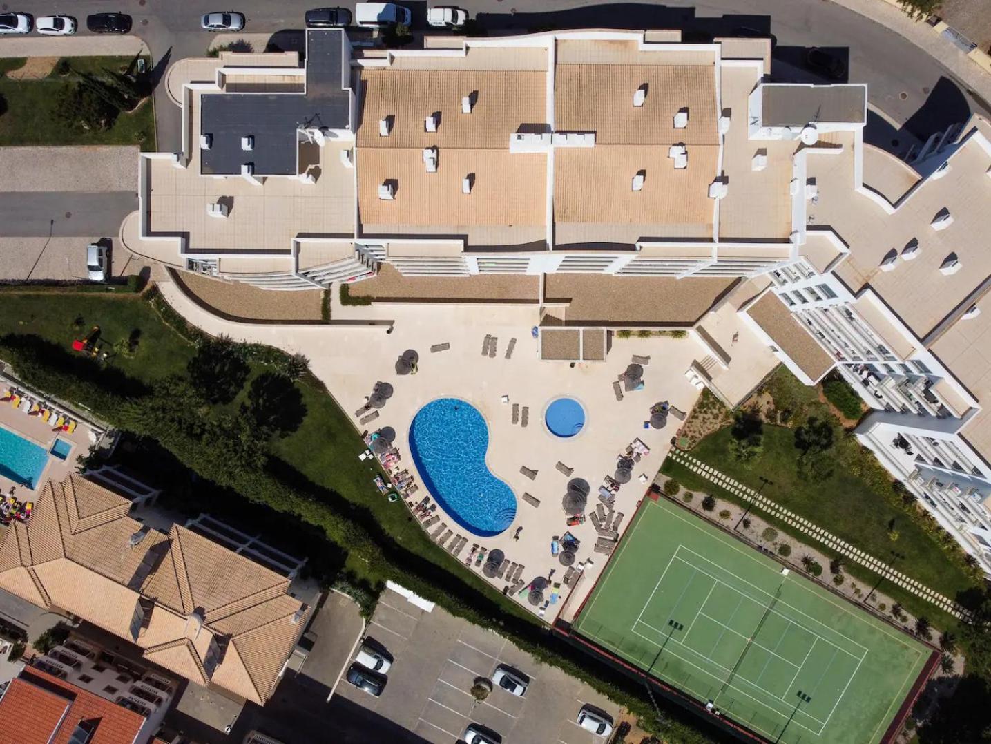 Апартаменты Charming Flat 10 Min Walk To Beach Албуфейра Экстерьер фото