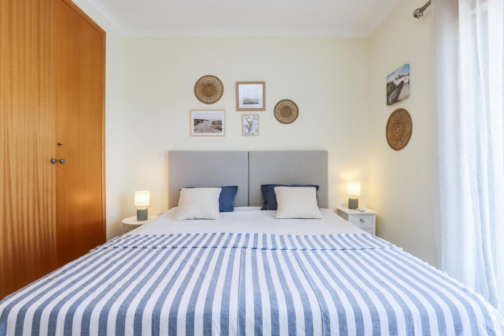 Апартаменты Charming Flat 10 Min Walk To Beach Албуфейра Экстерьер фото